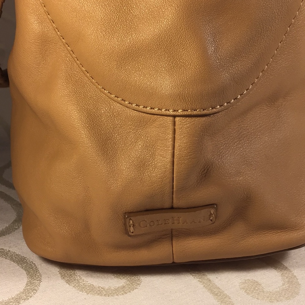 Handbag - Picture 4 of 6
